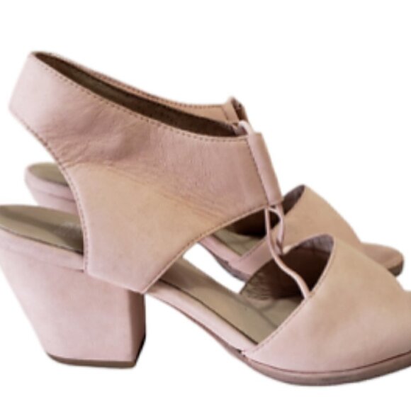 Eileen Fisher Doe Sandal In Blush Tumbled Nubuck Leather - Picture 7 of 16